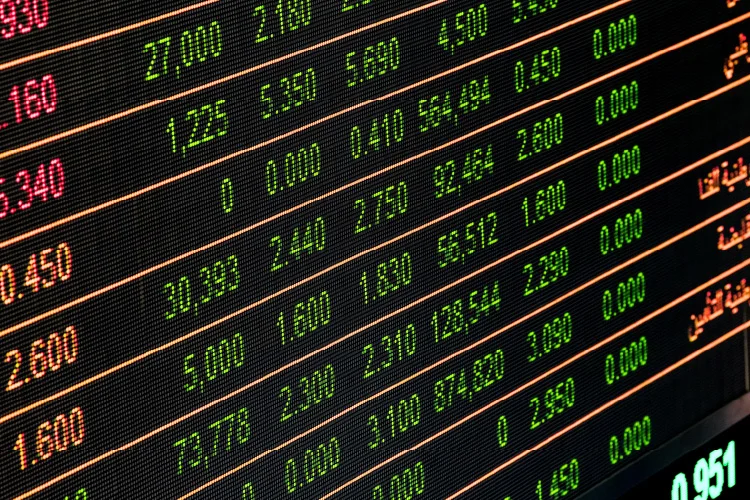Relationship between inflation and interest rates and exchange rate