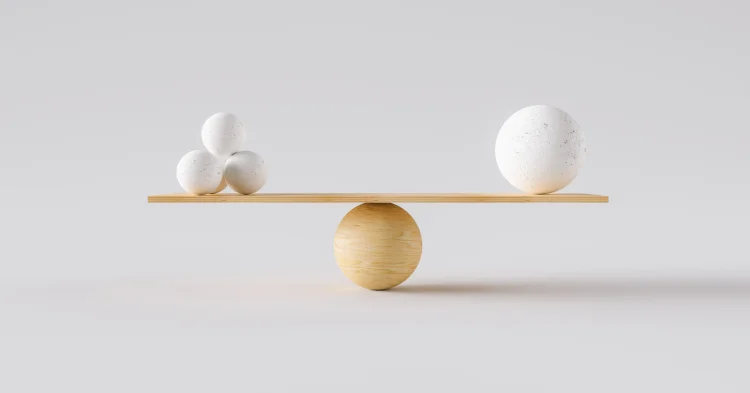 An illustration showcasing the concept of economies of scale An illustration showcasing the concept of economies of scale